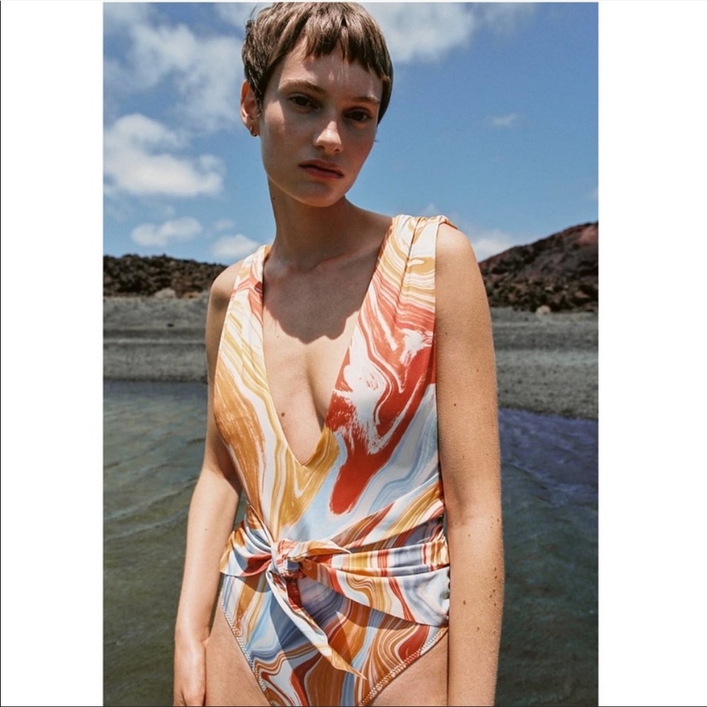 NWT ZARA Marble Plunging V One Piece Bathing Suit S